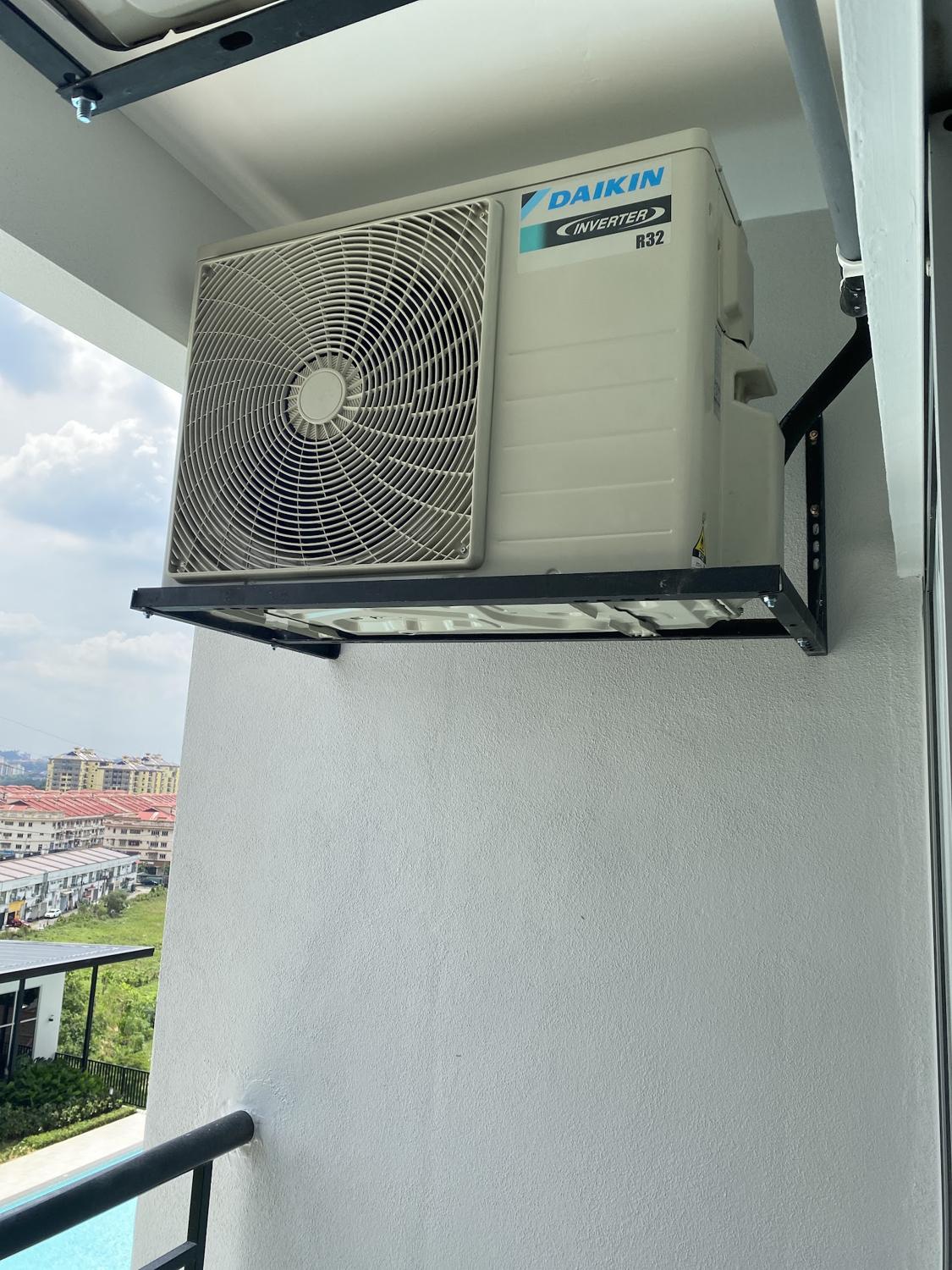 Daikin outdoor unit on a neat bracket